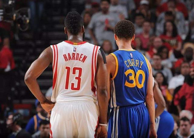 球队在场上 球队在场上