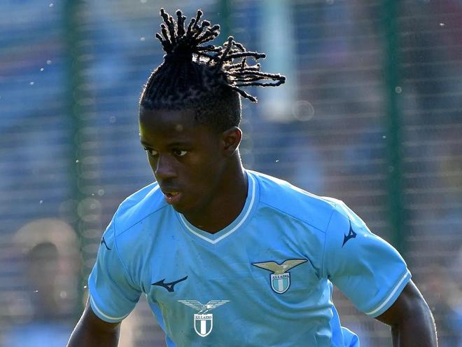 长鼓舞而取 长鼓舞而取