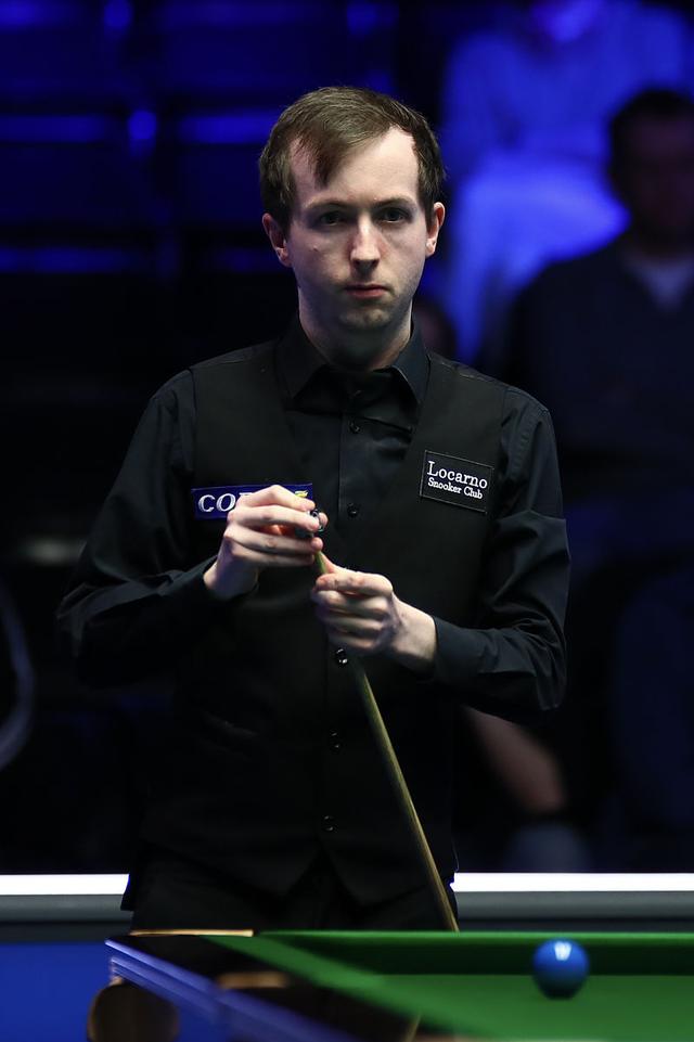 端为球队带 端为球队带