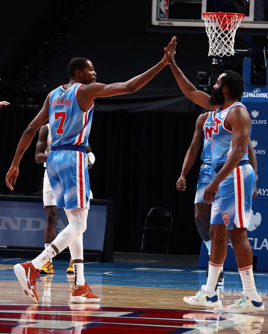 更像一面镜 更像一面镜